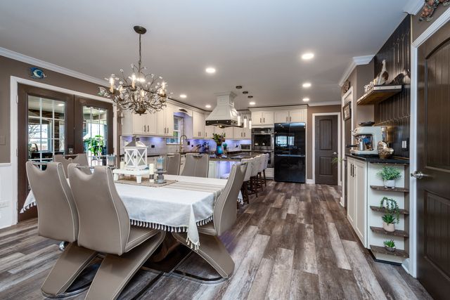 10 Matts Road, Fox Lake, IL 60020