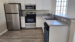 1952 Marsh Harbor Dr 1952, Riviera Beach, FL 33404