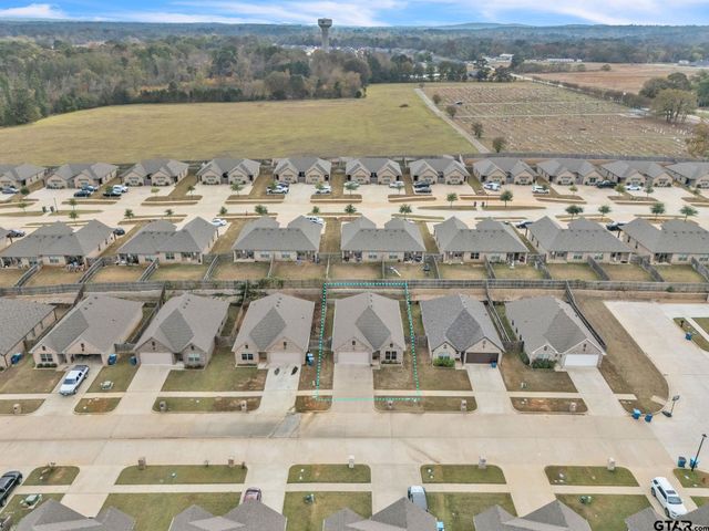 820 Lindsey Ln, Whitehouse, TX 75791