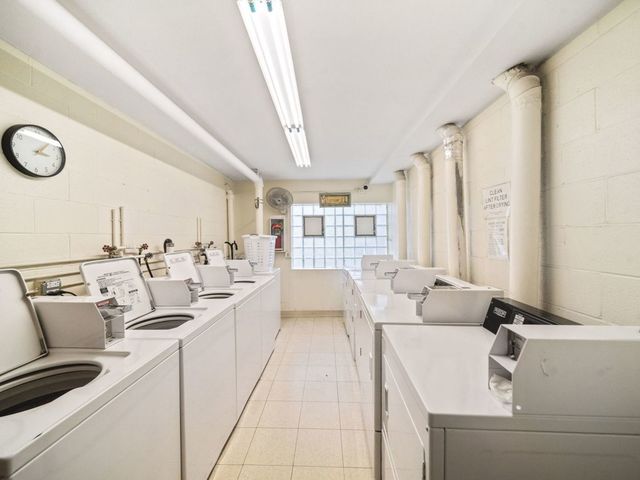 1025 S Fernandez Avenue 4M, Arlington Heights, IL 60005