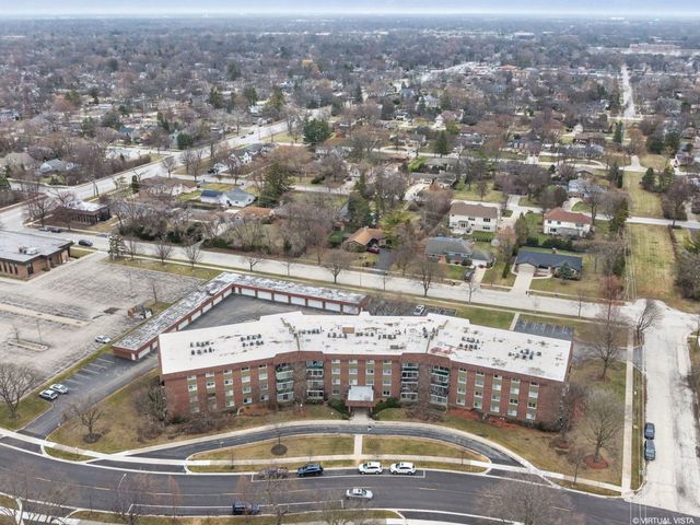 1025 S Fernandez Avenue 4M, Arlington Heights, IL 60005