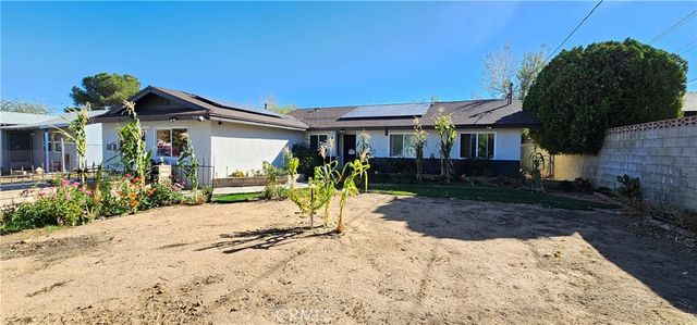 3044 W Avenue L2, Lancaster, CA 93536