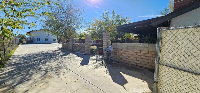 3044 W Avenue L2, Lancaster, CA 93536