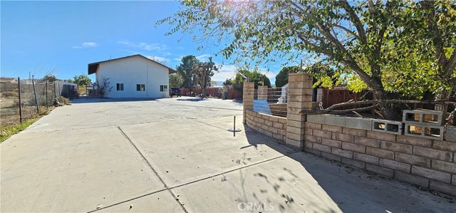 3044 W Avenue L2, Lancaster, CA 93536