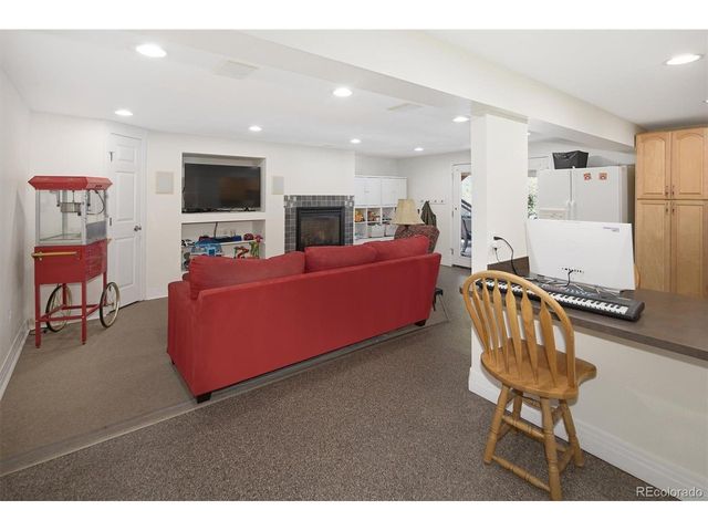8655 E Phillips Ave, Centennial, CO 80112