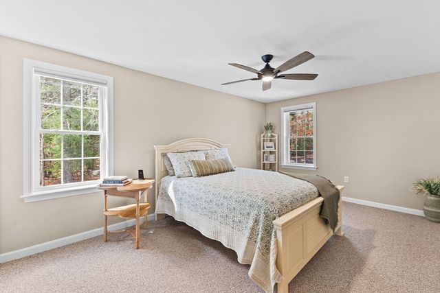 61 Nobadeer Cir, Kingston, MA 02364
