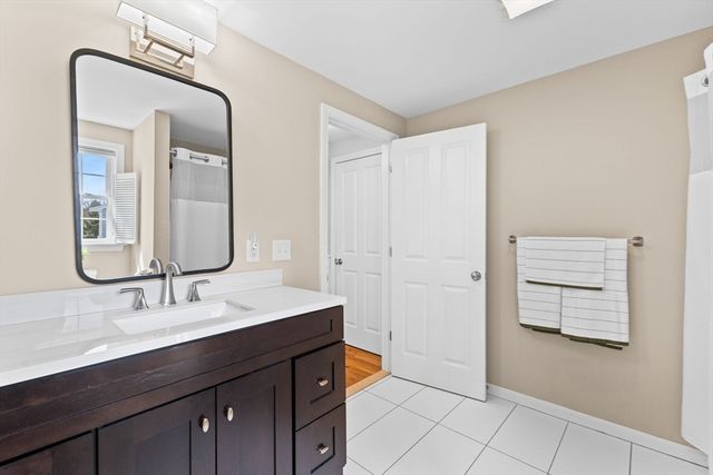 61 Nobadeer Cir, Kingston, MA 02364
