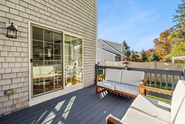 61 Nobadeer Cir, Kingston, MA 02364