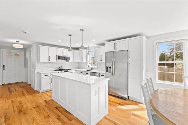 61 Nobadeer Cir, Kingston, MA 02364