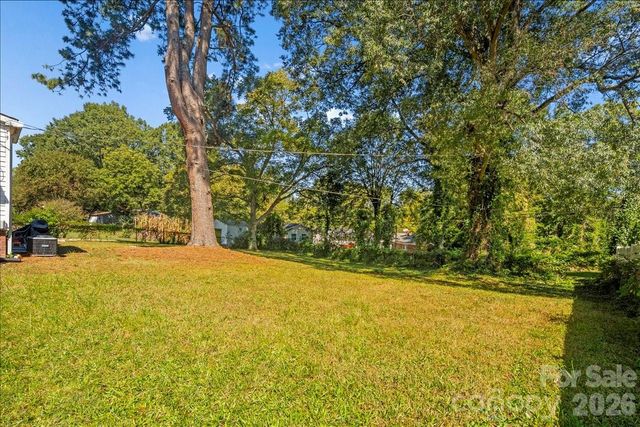1222 E Park Drive, Gastonia, NC 28054