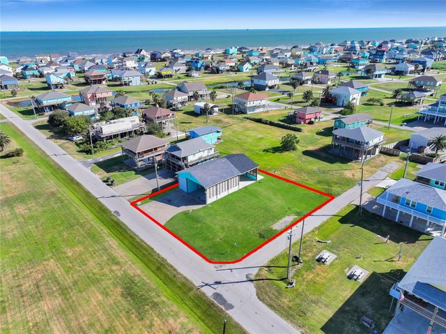945 Alberdie Drive, Crystal Beach, TX 77650