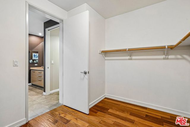 801 S Grand Avenue 1712, Los Angeles, CA 90017