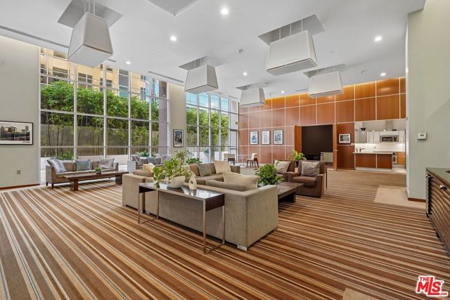 801 S Grand Avenue 1712, Los Angeles, CA 90017