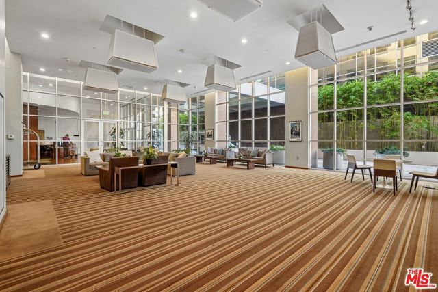 801 S Grand Avenue 1712, Los Angeles, CA 90017