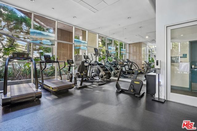 801 S Grand Avenue 1712, Los Angeles, CA 90017