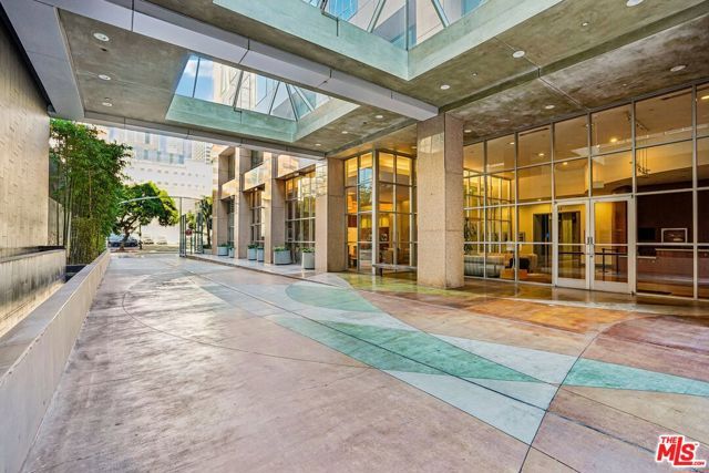 801 S Grand Avenue 1712, Los Angeles, CA 90017