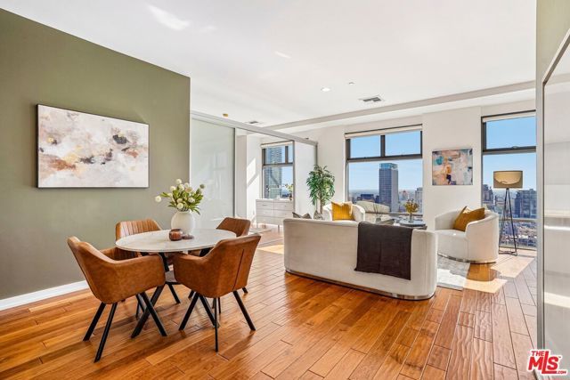 801 S Grand Avenue 1712, Los Angeles, CA 90017