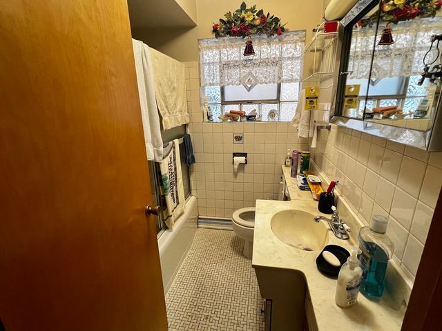 5552 N Major Avenue, Chicago, IL 60630