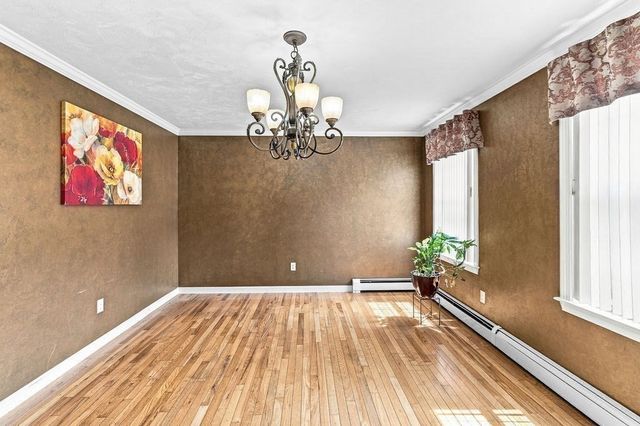 35 Meeshawn Ave, Taunton, MA 02718