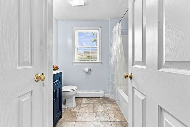 35 Meeshawn Ave, Taunton, MA 02718