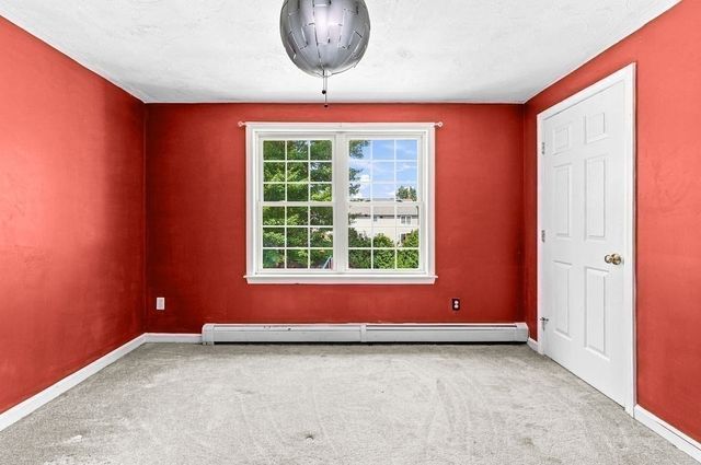 35 Meeshawn Ave, Taunton, MA 02718