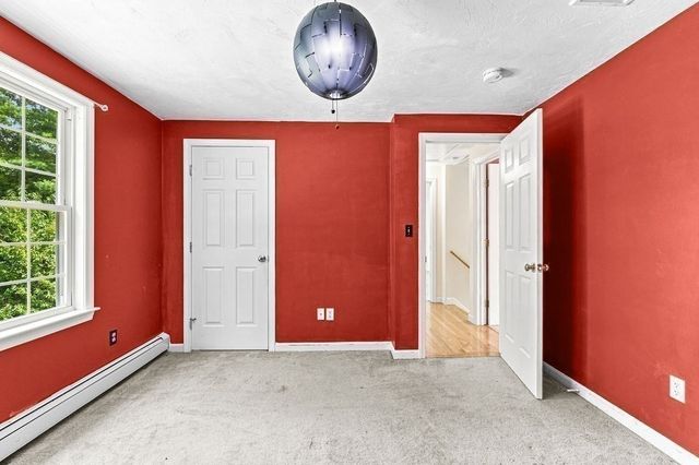 35 Meeshawn Ave, Taunton, MA 02718