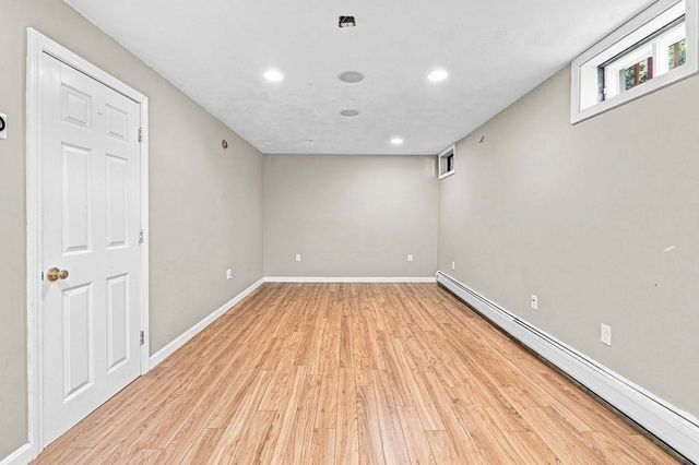 35 Meeshawn Ave, Taunton, MA 02718