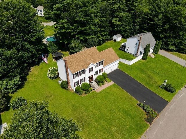 35 Meeshawn Ave, Taunton, MA 02718