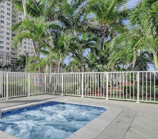 2030 S Ocean Dr 2118, Hallandale Beach, FL 33009