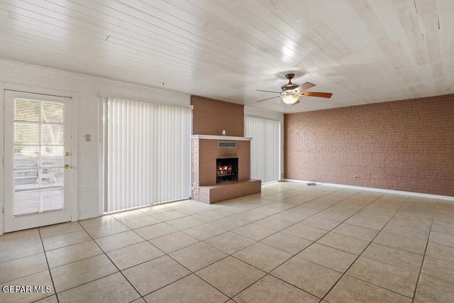 3410 N Stanton Street, El Paso, TX 79902