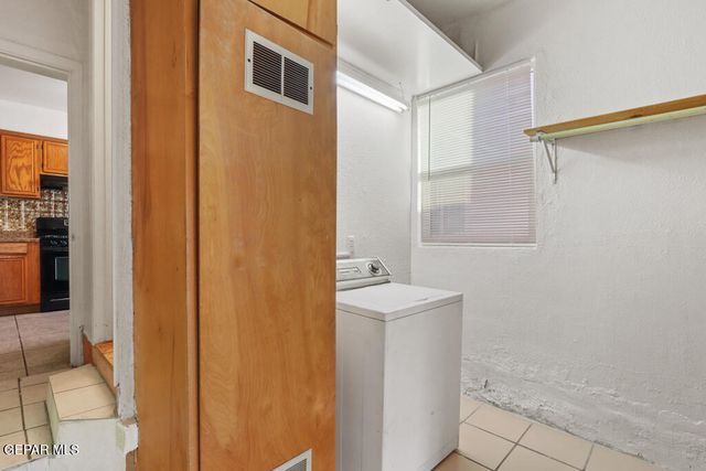 3410 N Stanton Street, El Paso, TX 79902