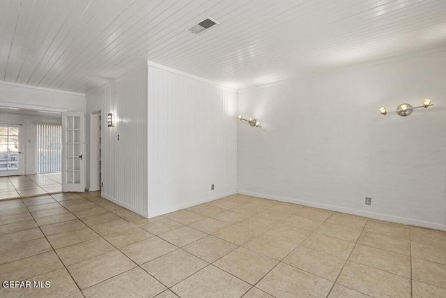 3410 N Stanton Street, El Paso, TX 79902