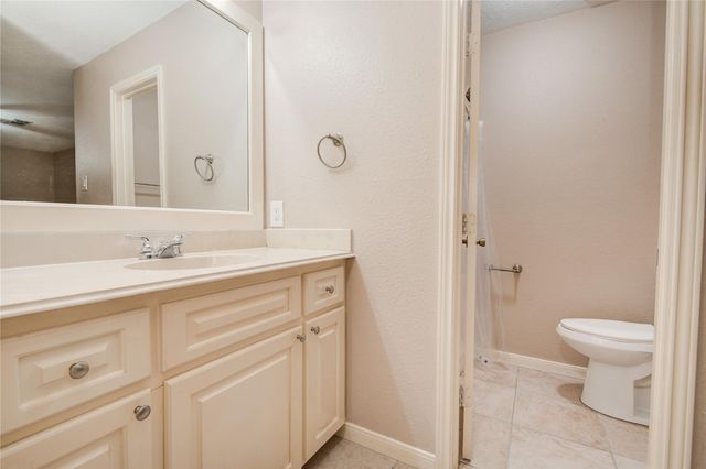 3700 83rd Street 9, Galveston, TX 77554