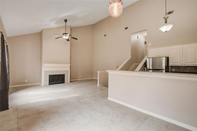 3700 83rd Street 9, Galveston, TX 77554