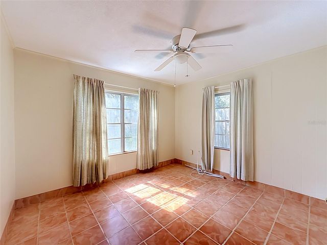 3271 ROBINSON STREET, Zellwood, FL 32798