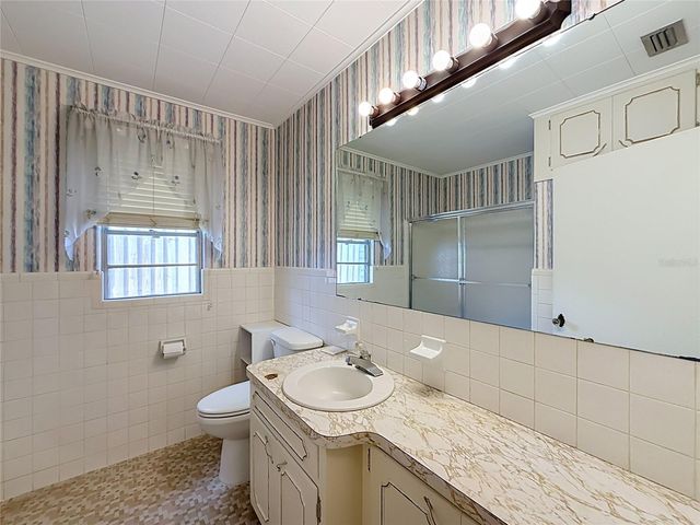 3271 ROBINSON STREET, Zellwood, FL 32798