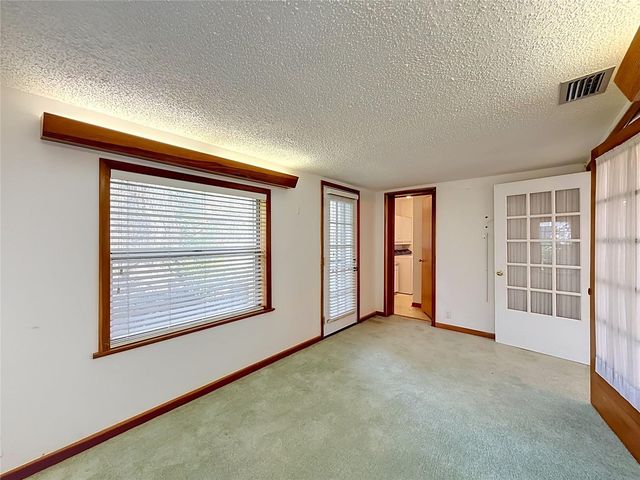 3271 ROBINSON STREET, Zellwood, FL 32798