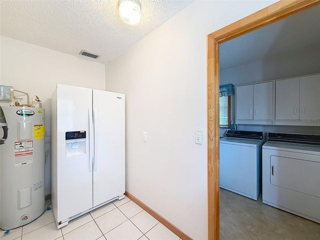 3271 ROBINSON STREET, Zellwood, FL 32798