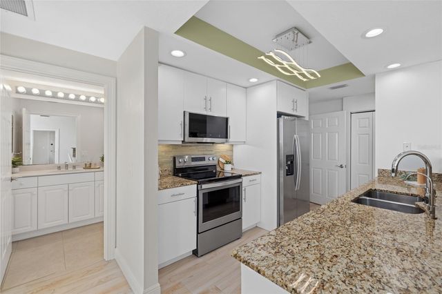 800 N TAMIAMI TRAIL 1512, Sarasota, FL 34236