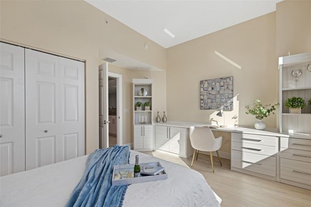 800 N TAMIAMI TRAIL 1512, Sarasota, FL 34236