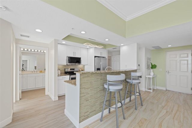 800 N TAMIAMI TRAIL 1512, Sarasota, FL 34236