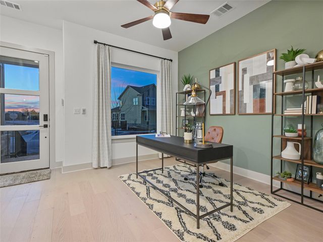 129 Breda Ave, Bastrop, TX 78602