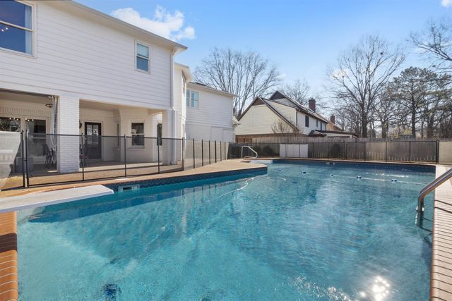 8161 KIMRIDGE DR, Germantown, TN 38138