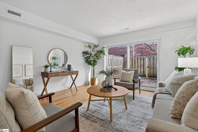 2530 E North St Apt 14K Unit K, Greenville, SC 29615
