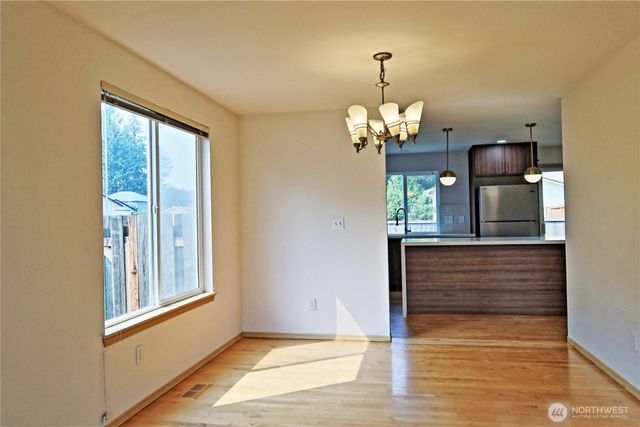 4006 NE 18th Street, Renton, WA 98056