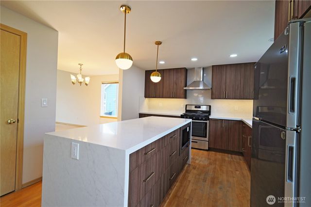 4006 NE 18th Street, Renton, WA 98056
