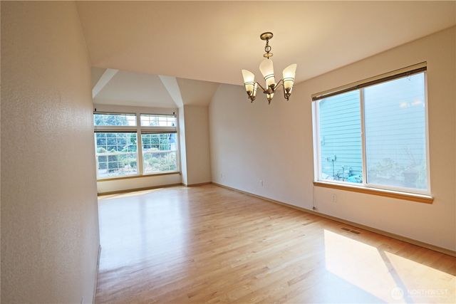 4006 NE 18th Street, Renton, WA 98056