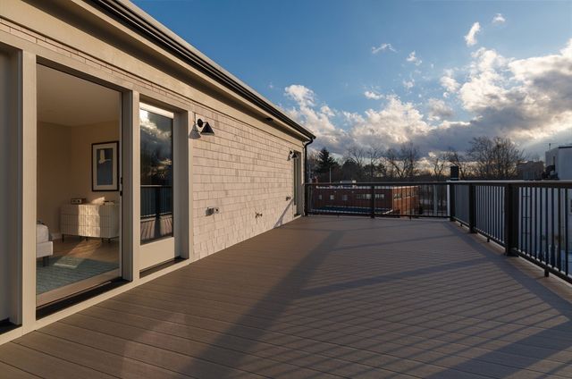 17 Smith Place, Cambridge, MA 02138