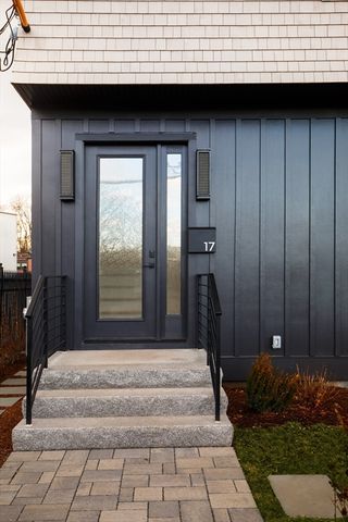 17 Smith Place, Cambridge, MA 02138
