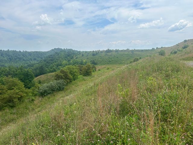 9999 Lewis Creek Road, Hyden, KY 40437